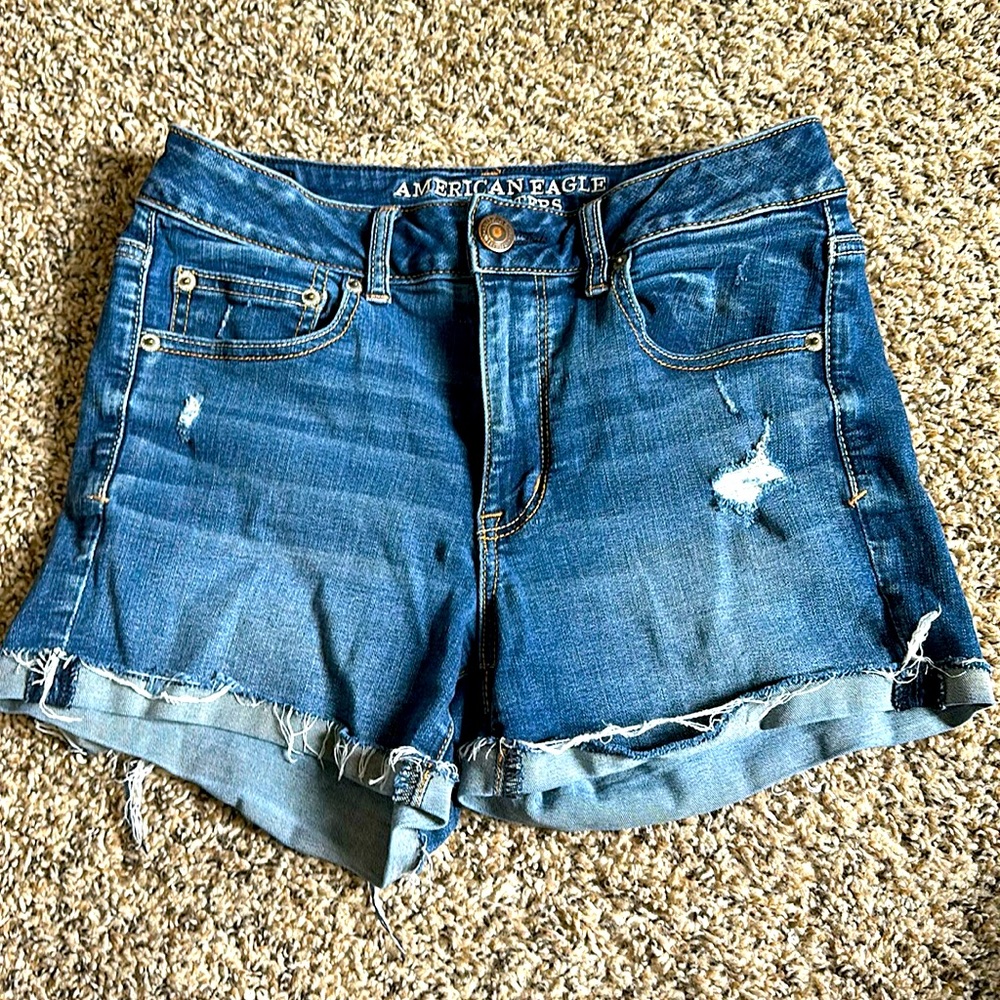 American Eagle high rise shorts. Super super stretch. Size 8.